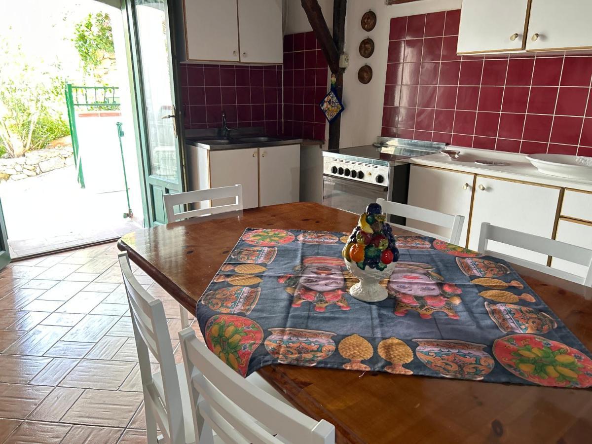 La Casa Del Borgo Cavallaro Gaggi Екстер'єр фото